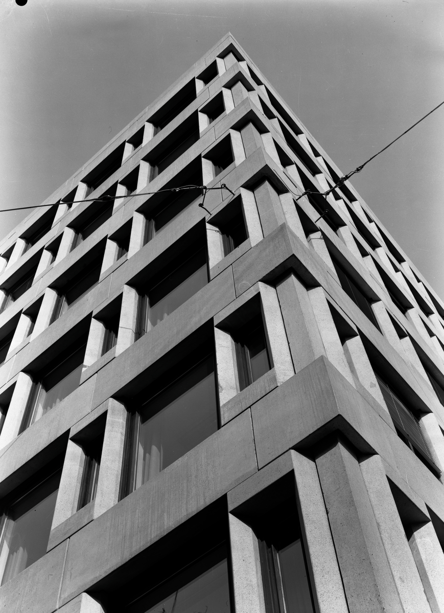 Gustav A. Ringnybygg (des. - 63) Geir Grung. Nybygg (apr - 70) Cappelen & Rodahl