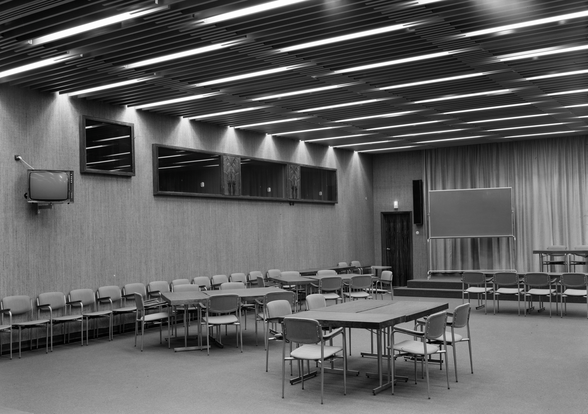 Gustav A. Ringnybygg (des. - 63) Geir Grung. Nybygg (apr - 70) Cappelen & Rodahl