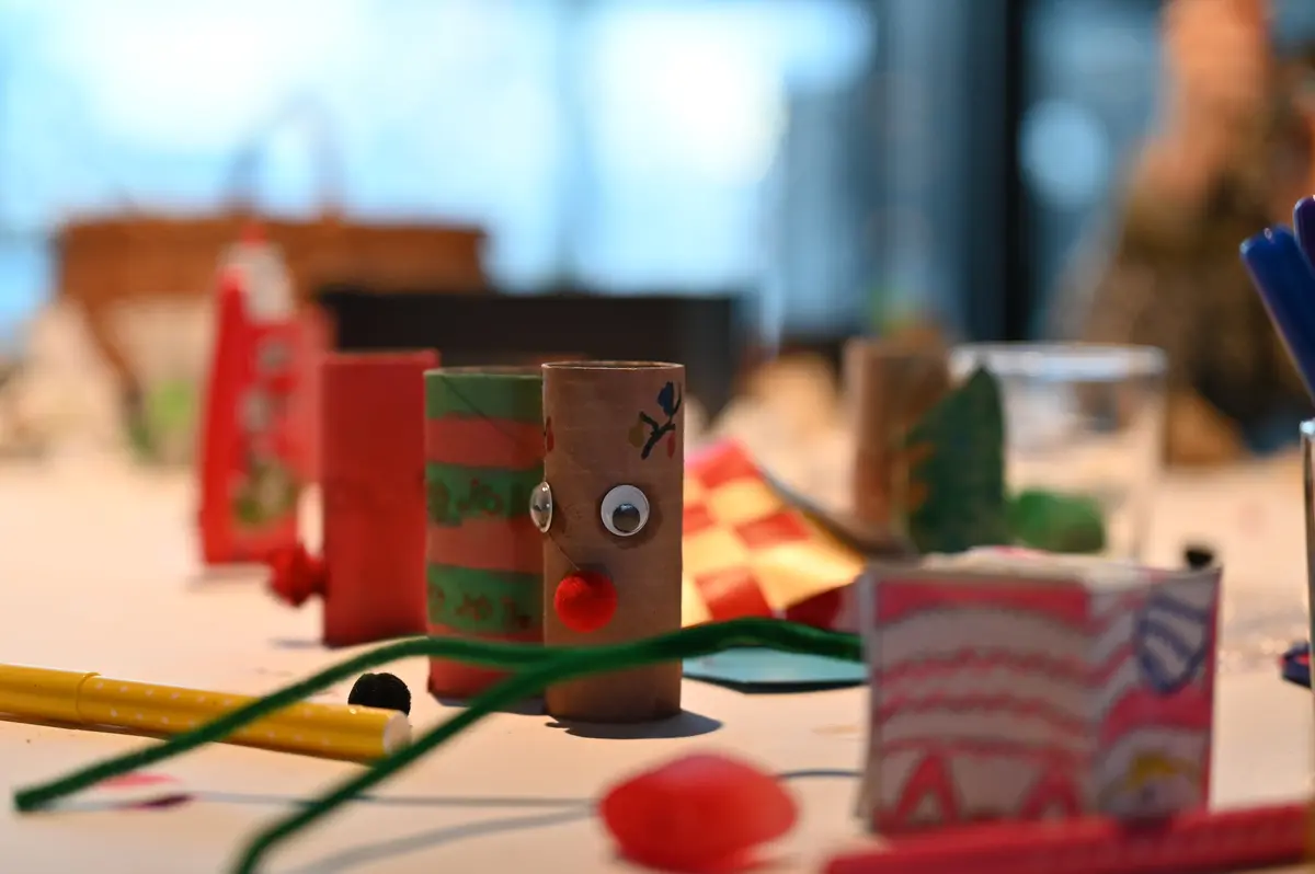 Bilete av dorullreinsdyr.