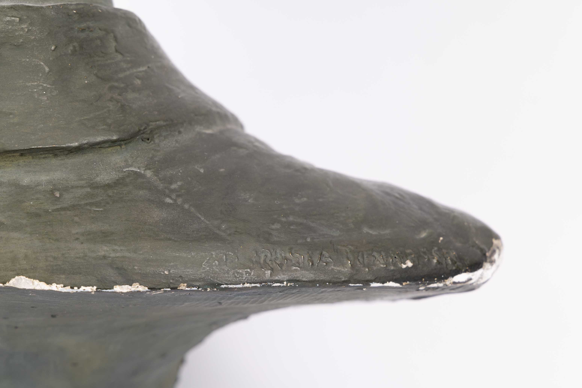 Portrettbyste av skipsreder Peter Gabriel Halvorsen