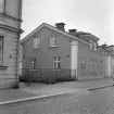 Västanågatan 11 (Gustafsberg) i Linköping är ett av otaliga hus som tjänat ut i stadsdelen Gottfridsberg. Foto 1961.