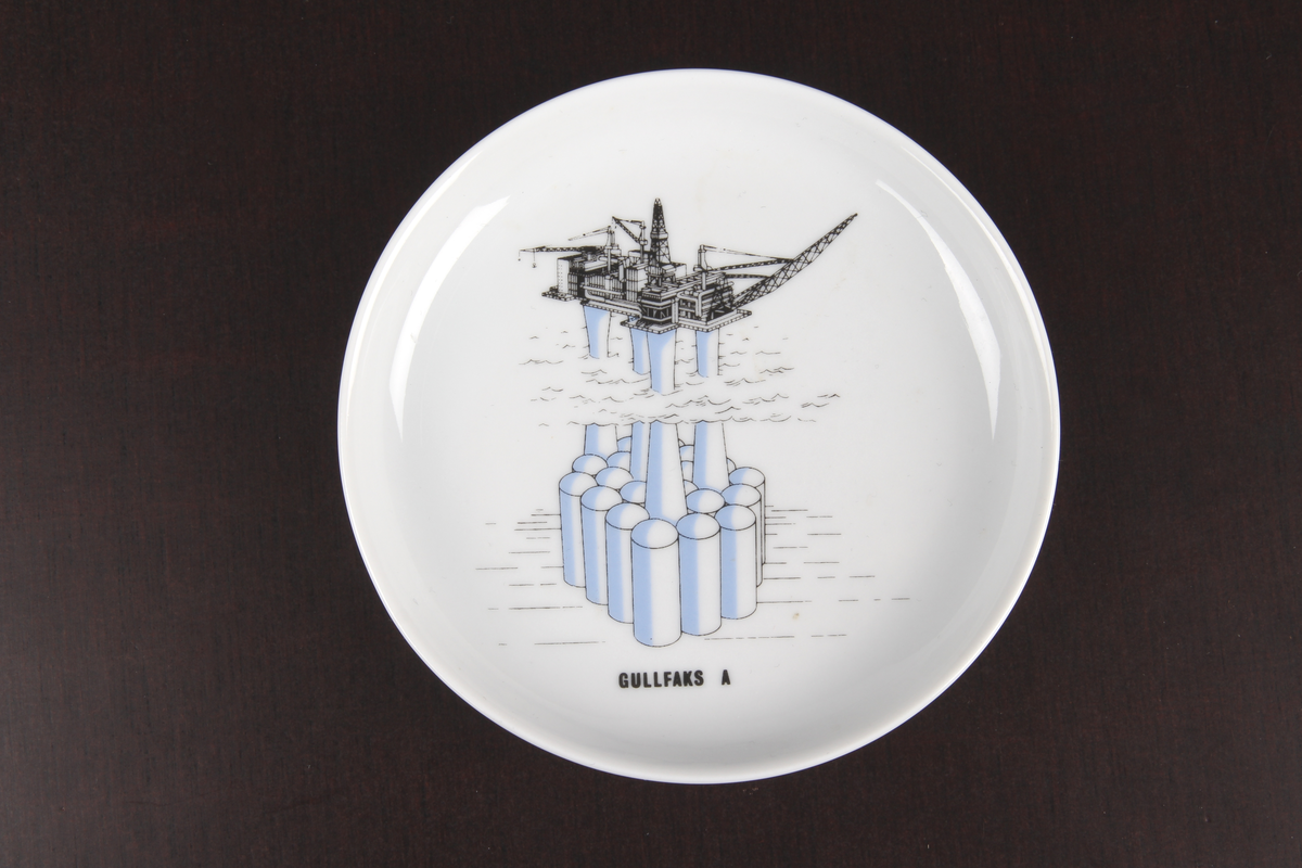Askebeger med illustrasjon av betongplattformen Gullfaks A.