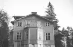 Villa Wik, Sandsbro, ca 1930.
En av gavelfasaderna.