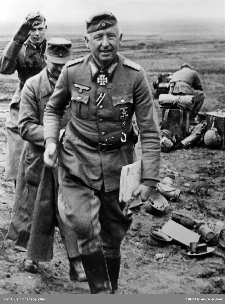Tyske propagandabilder fra andre verdenskrig. Generaloberst Erich von ...
