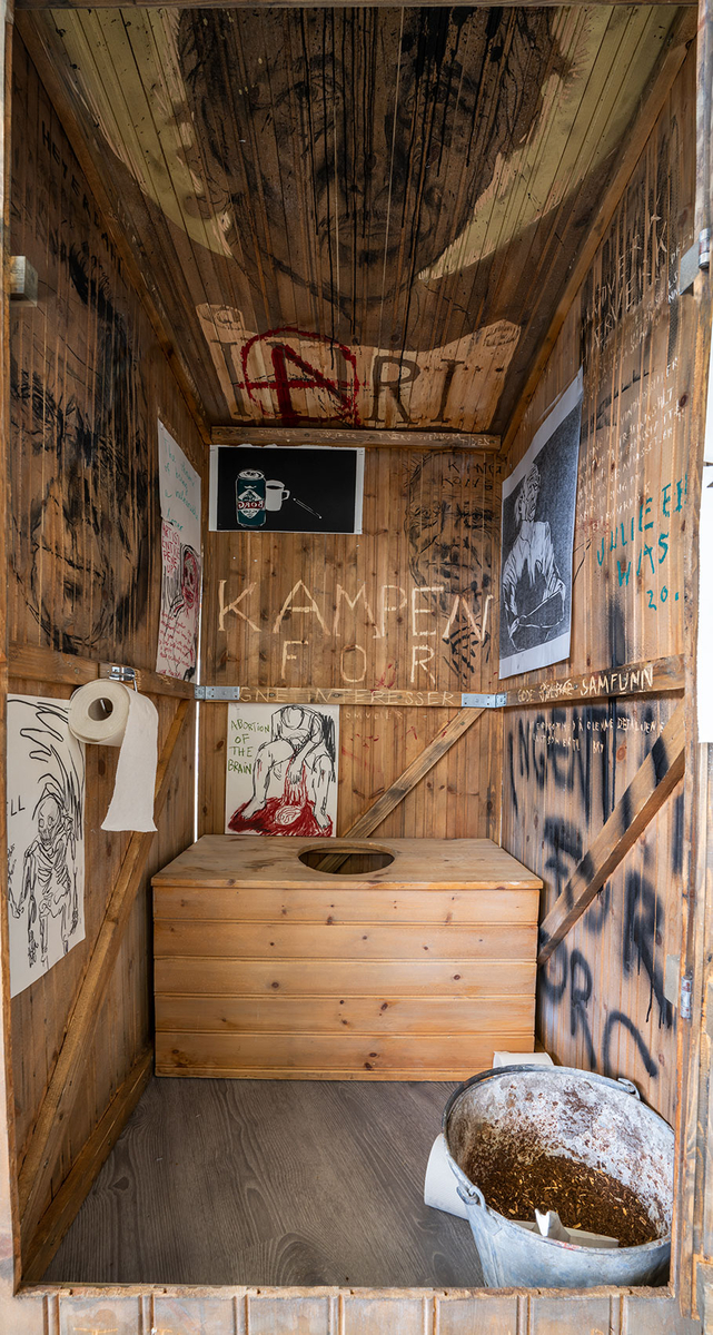 Utedo [Blandet teknikk]