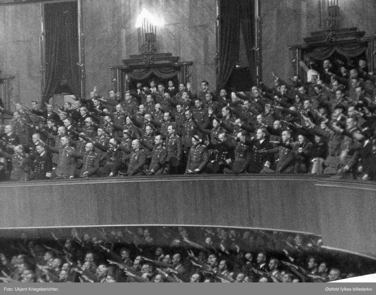 tyske-propagandabilder-fra-andre-verdenskrig-medlemmer-av-riksdagen