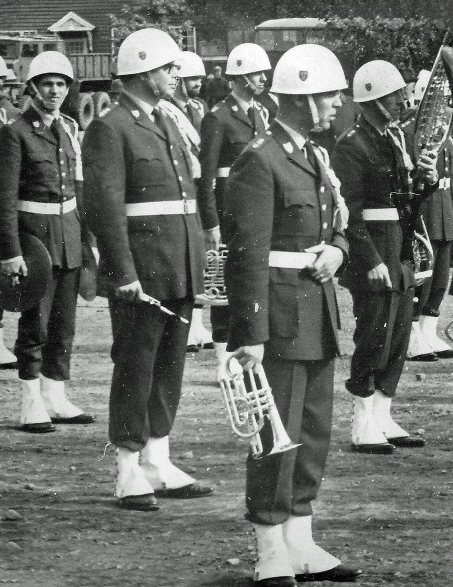 Sex bilder från regementets dag vid Skaraborg regemente 1968-09-14.