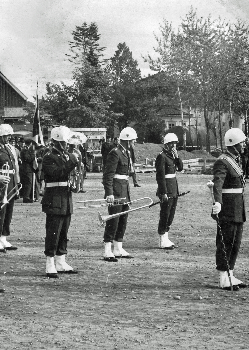 Sex bilder från regementets dag vid Skaraborg regemente 1968-09-14.