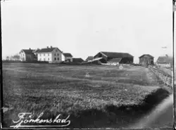 Bebyggelse på Fjørkenstad Vestre i Totenvika ca. 1910-1920. 