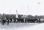 En stor avskedsfest hölls 1908 på Mohed med en stor grupp uniformerade militärer och åskådare där en minnessten restes, då regementet flyttade till Gävle.
Minnesstenen som restes kan vi fortfarande se än idag.