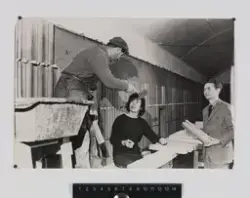 Mariatorgets tunnelbanestation
En murare, Karin Björquist oc