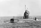 Ubåten Gäddan ute till havs.