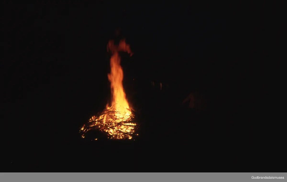 Vinstra Turistkontor: Bål