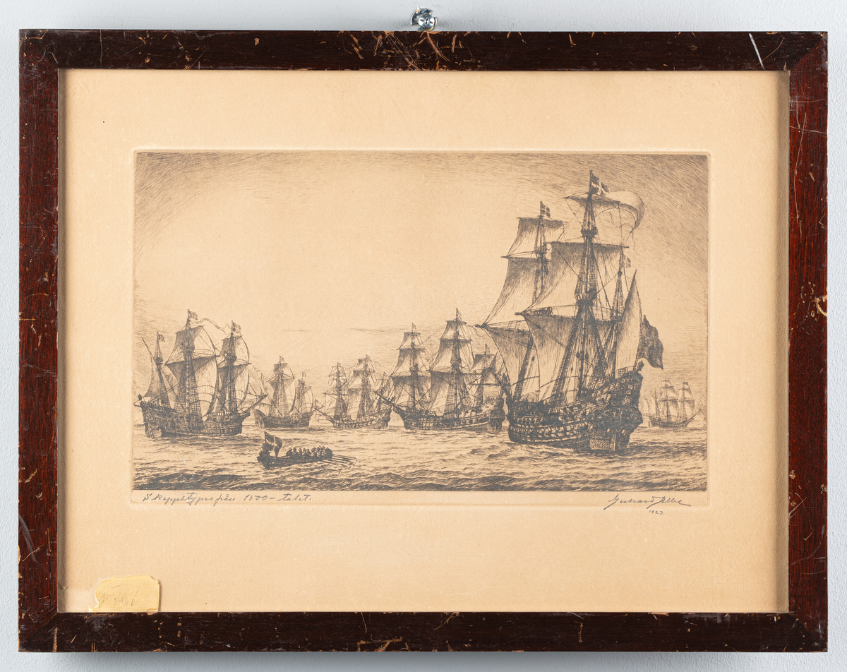 Visar "Skeppstyper från 1500-talet".
Signerad Gerhard Albe 1927.
Har tillhört uo-mäss å jagaren Nordenskjöld.
Inom glas och ram.