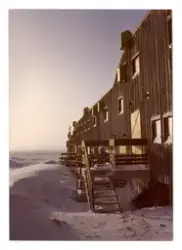 Arktisk stad i Resolute Bay
Exteriör av radhus