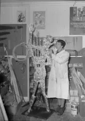 Kunstnere lager vidusdekorasjon hos A. Dahl