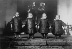 Fra misjonærparet Helga & Nils Kolbergs Kina-album. Misjonær