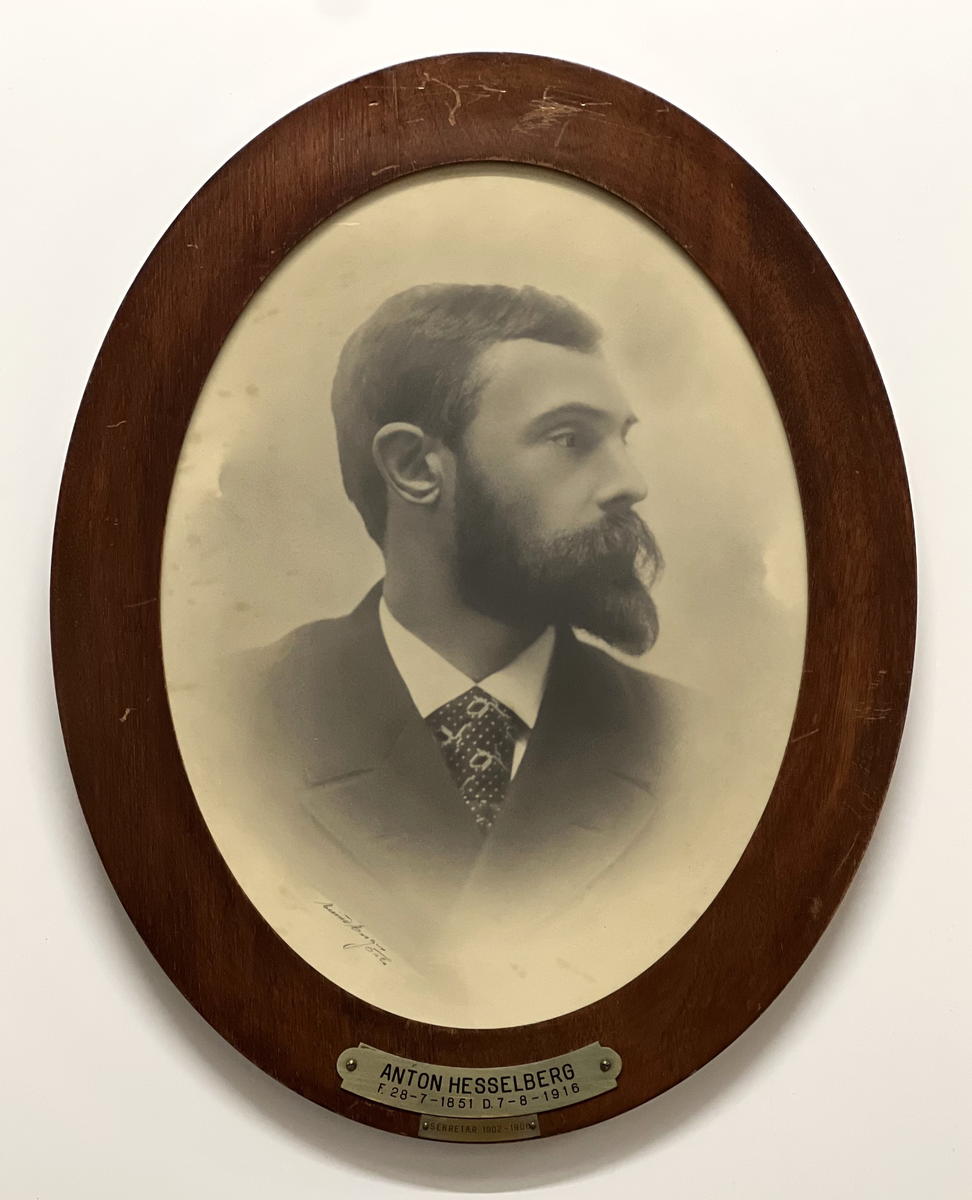 Portrett av Anton Hesselberg, sekretær i N.A.F. fra 1902-1908.