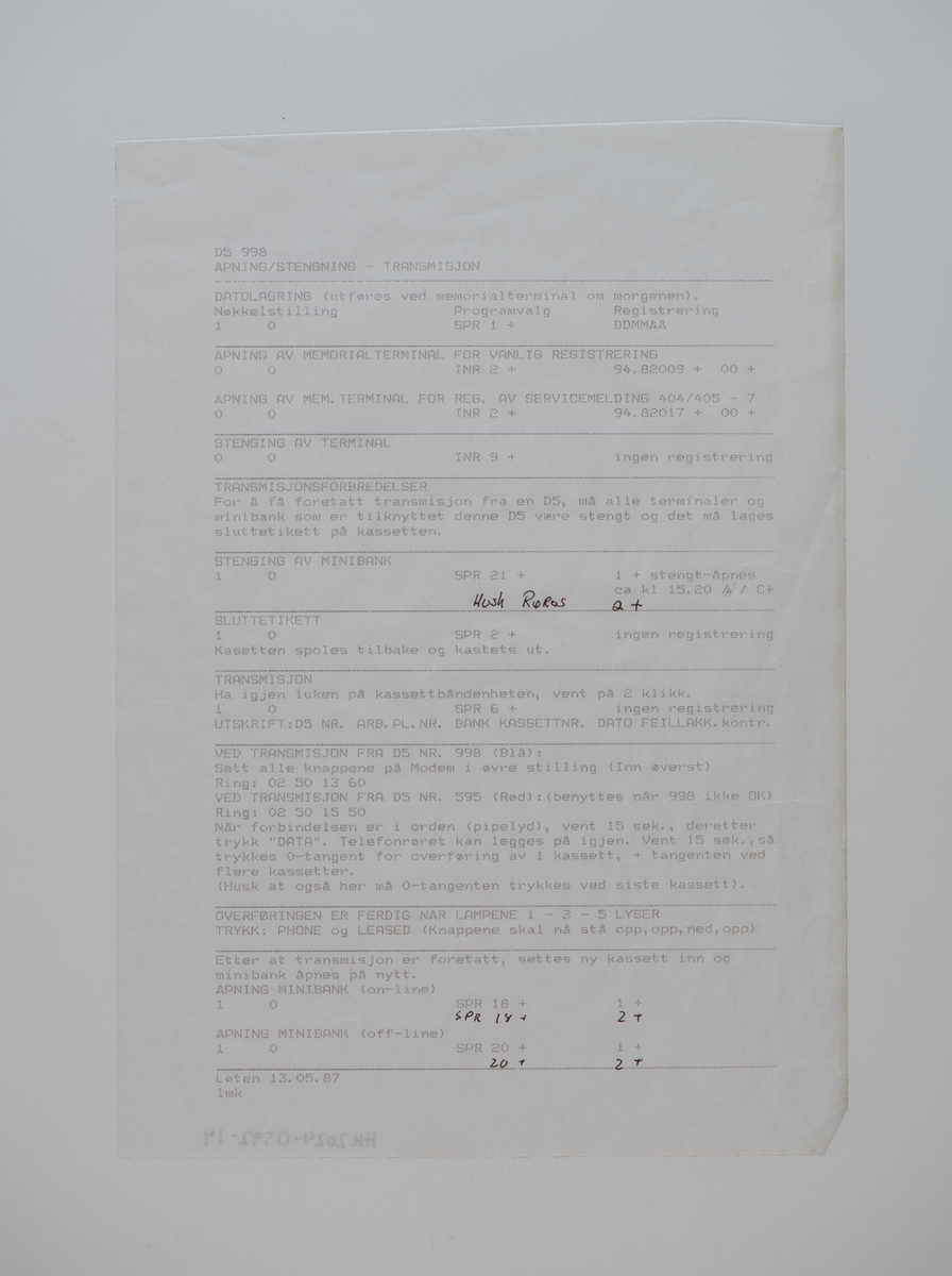 Bruksanvisning for registreringsbenk/memorialplass. Papirer i plastlomme.