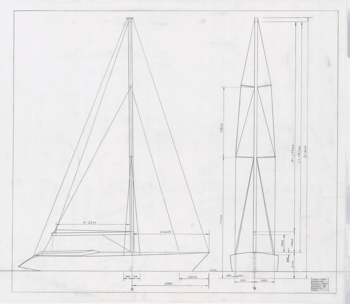 Två ritningar på segel hood