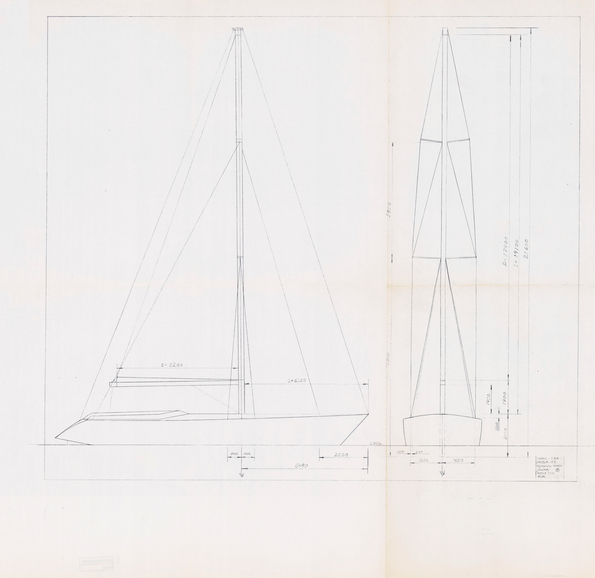 Två ritningar på segel hood