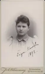 Kvinnoporträtt. Signe Knoch 1893.