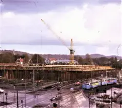 Långt framskriden byggnation av Mölndals bro, ser ut att var