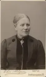 Porträtt av Christina Schoultz f. Nordin (enligt text i albu