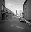Utblick österut från S:t Korsgatans möte med Nygatan i Linköping. Foto 1970.