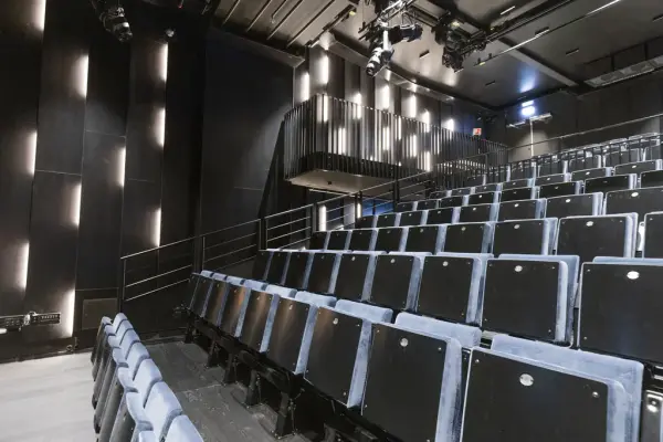 Teleskopamfi i teatersalen. 