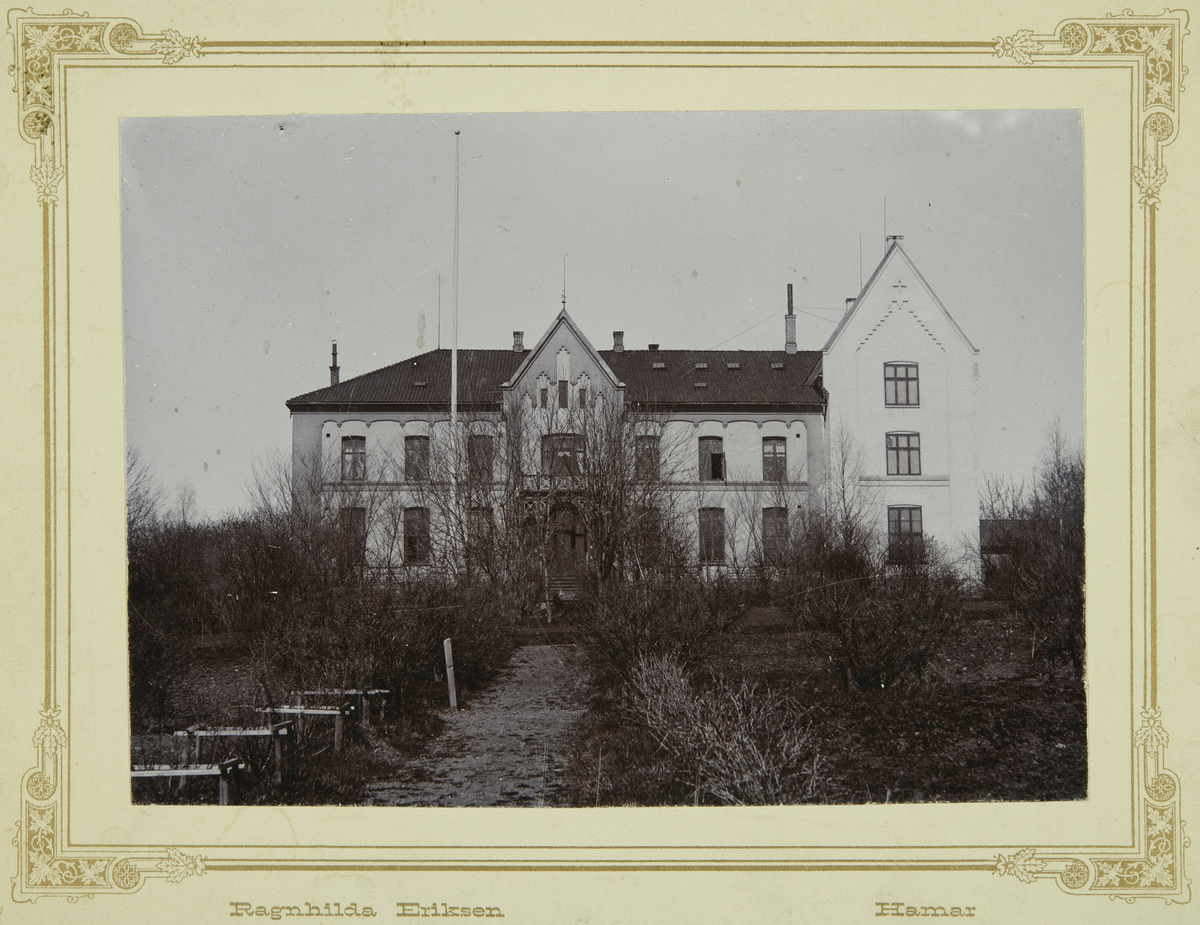 Hamar lærerskole, Hamar seminarium. eksteriør, hagesiden,