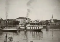 Hamar, Hamarbukta, mjøsbåt, D/S Lettvindt og D/S Hamar ved H