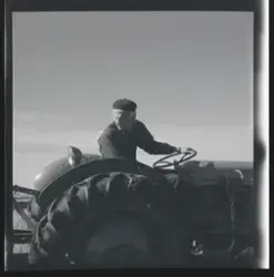 AB Farming visar upp jordbruksmaskiner. Fordonsutställning i