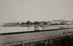 Hamar brygge i Hamarbukta, mjøsjakt mjøsbåt, robåt, seilbåt,