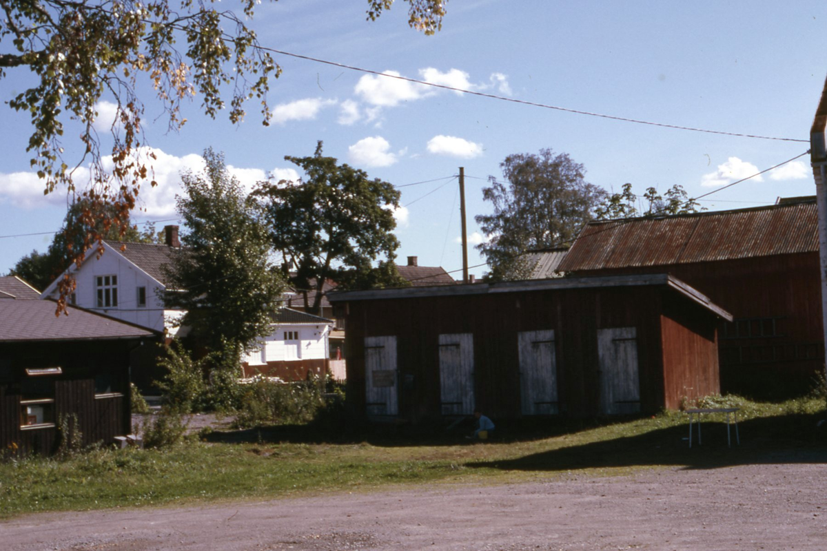 Midtbyen – uthus i Juells gate