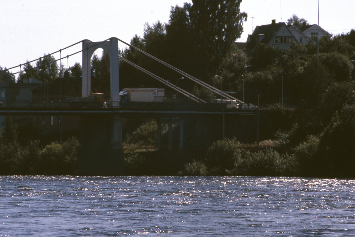 Midtbyen – utsikt mot Glomma og hengebrua