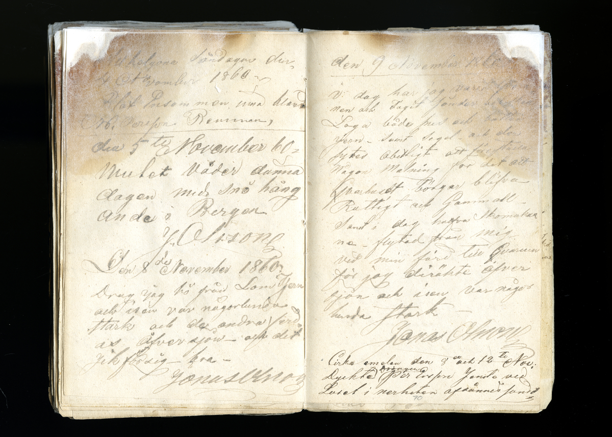 Dagböcker och andra anteckningar förda av storbonden och bössmeden Jonas Olsson (1832-1895) i Fågelsjö, Los mellan åren 1851 och 1892. Dagböckerna berör vardagens arbete, händelser i familjen och byn, förtretligheter, glädjeämnen och sorg. Böckerna förda i varierande frekvens med både dagliga och strödda anteckningar. Hela luckor år 1862-63, 1870-78, 1880-83 samt 1885-56. Dagboken förd i böcker med blandat innehåll, där dagboksanteckningarna är instoppade. Jonas Olssons dagboksanteckningar finns även transkriberade och publicerade i boken "Min hand är icke begåfvad att föra en skikliger penna", 2009.
