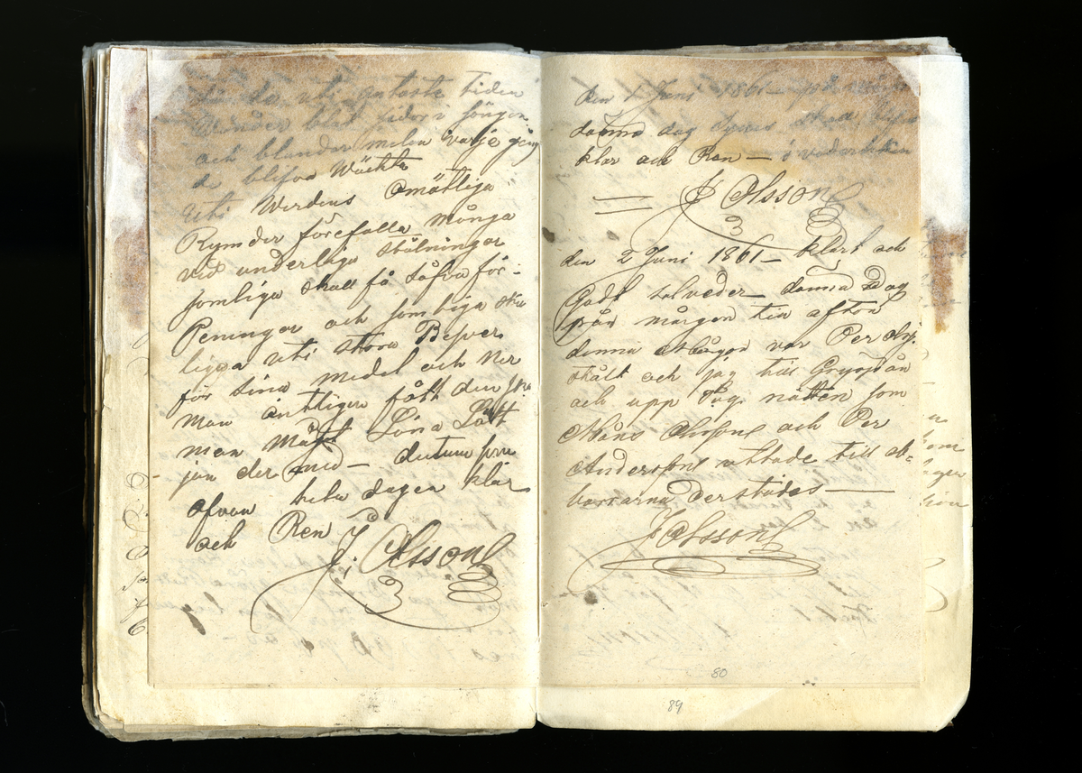 Dagböcker och andra anteckningar förda av storbonden och bössmeden Jonas Olsson (1832-1895) i Fågelsjö, Los mellan åren 1851 och 1892. Dagböckerna berör vardagens arbete, händelser i familjen och byn, förtretligheter, glädjeämnen och sorg. Böckerna förda i varierande frekvens med både dagliga och strödda anteckningar. Hela luckor år 1862-63, 1870-78, 1880-83 samt 1885-56. Dagboken förd i böcker med blandat innehåll, där dagboksanteckningarna är instoppade. Jonas Olssons dagboksanteckningar finns även transkriberade och publicerade i boken "Min hand är icke begåfvad att föra en skikliger penna", 2009.
