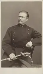 Porträtt av Löjtnant H. Nordenskjöld Smålands Grenadjär Bata