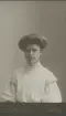 Porträtt av Gurli Nylén, våren 1908.