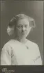 Porträtt av Karin Westerlund hösten 1913.