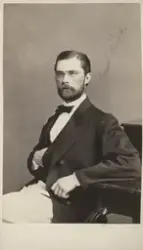 Porträtt av Ernst Biörk (enligt text i album och framsida ko