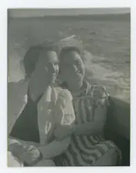 Ung Léonie Geisendorf (Leonja).