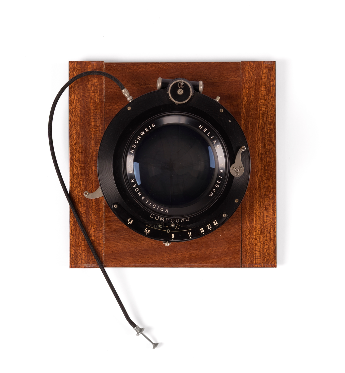 Objektiv til atelierkamera, Heilar 1:4,5 / 30cm, Voigtländer Braunschweig.