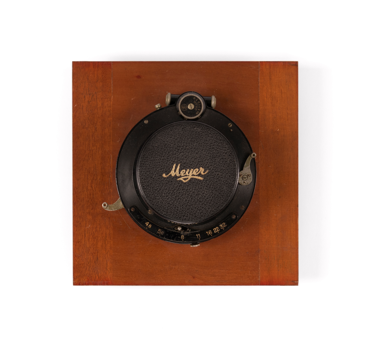 Objektiv til atelierkamera, Aristostigmat 1:4.8, f=27cm.