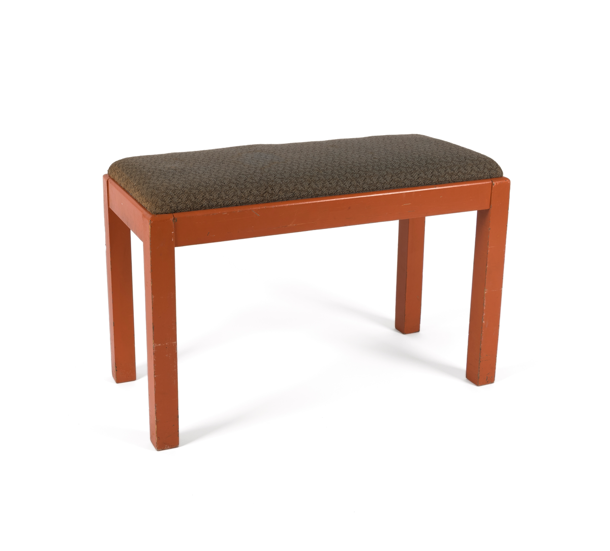 Benk brukt til portrettfotografering av Martin Velle i hans fotoatelier.