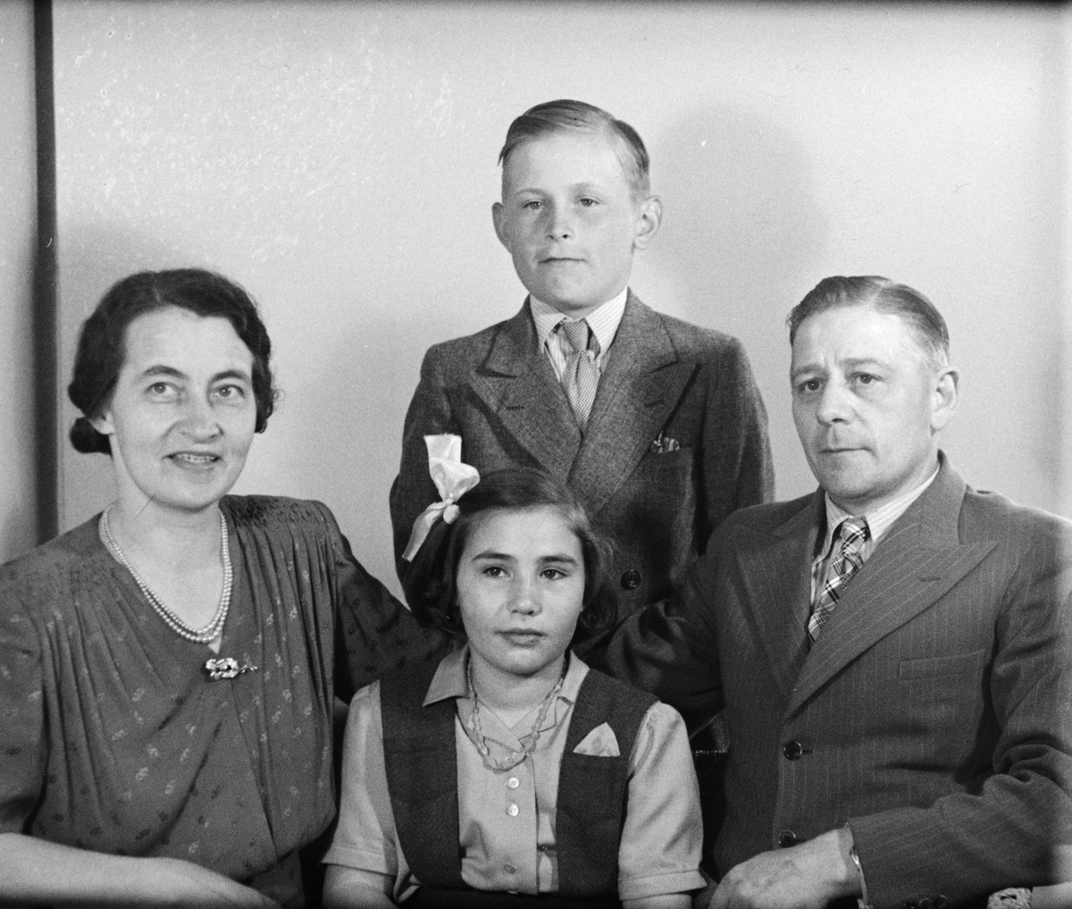 Familjen Ehn från Happsta, Alunda socken, Uppland