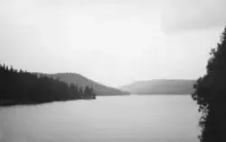 Utsikt over den drøyt 2 kvadratkilometer store innsjøen Haje