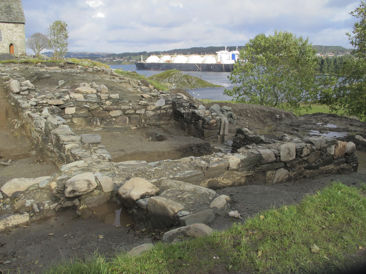 Oversiktsbilder. NØ.