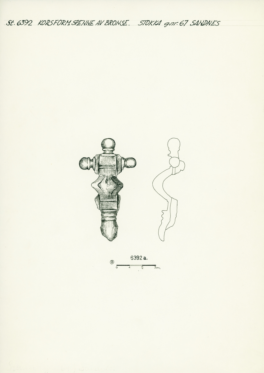 Korsformet spenne av bronse.

Tegner: T.Jøssang, udatert